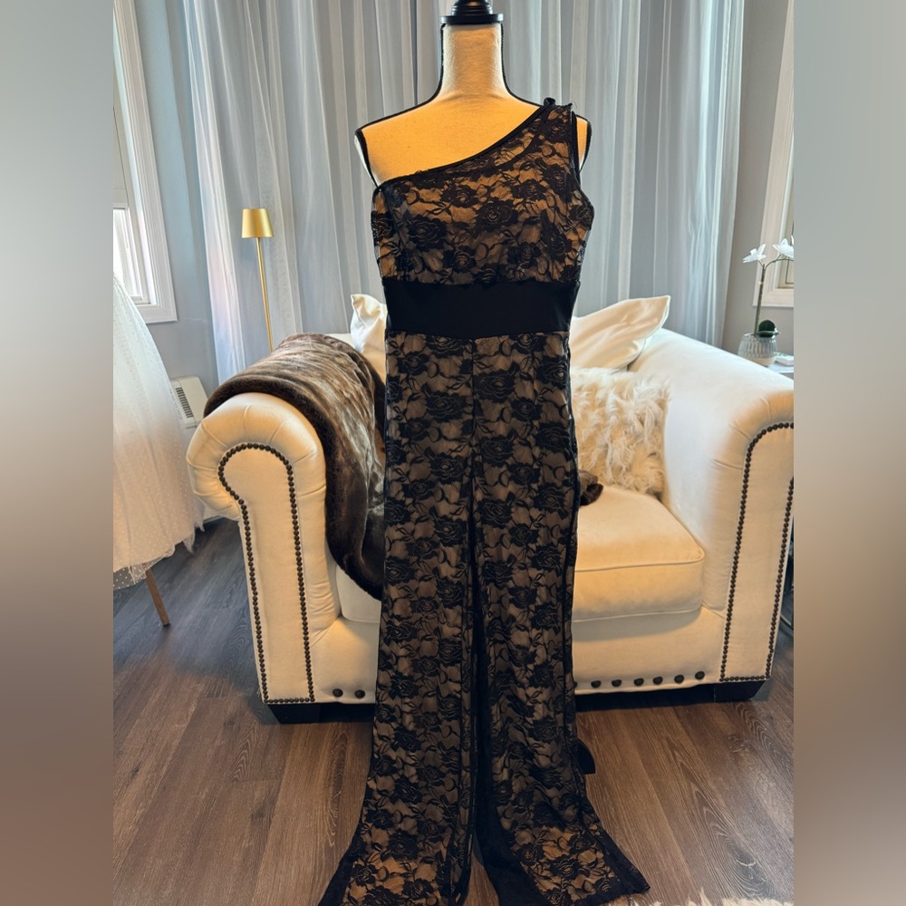 Pant suit